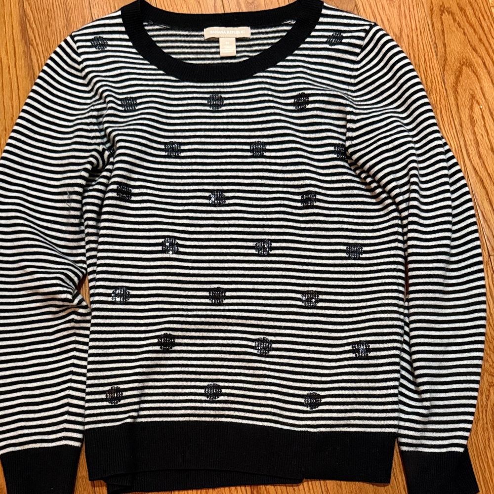 Banana Republic Black and White Striped Sweater Women’s